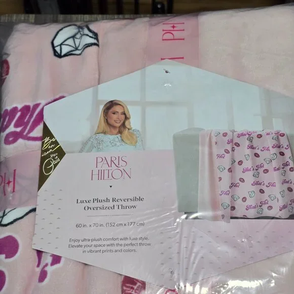 Paris Hilton That's Hot Luxe Plush Oversized Reversible Pink Throw, for Adults - Picture 2 of 4